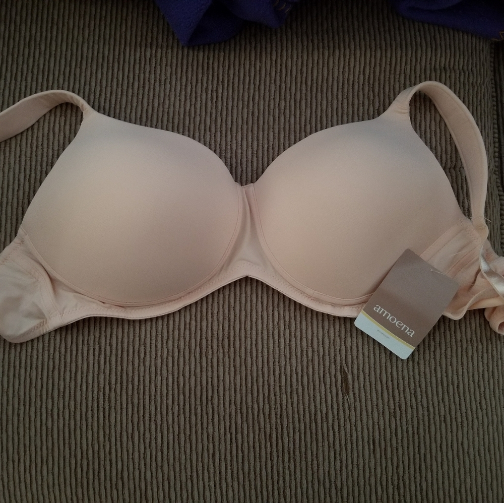 NWT Amoena Roxanne Bra in Vanilla
